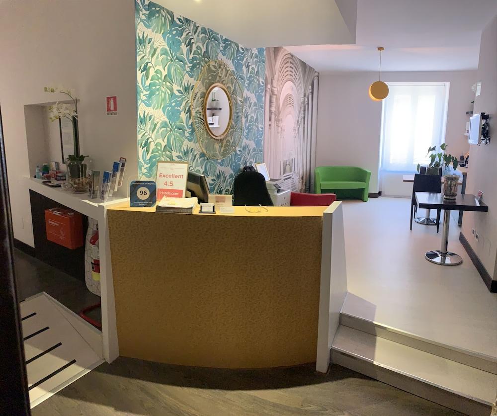 Relais Piazza Del Popolo Acomodação com café da manhã  3*